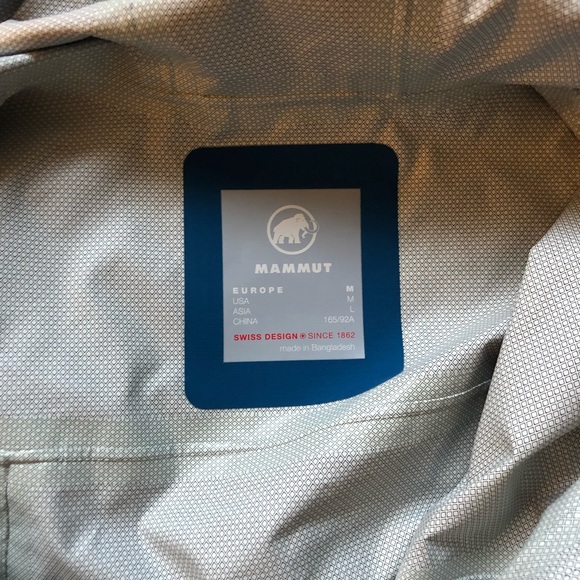 EUC Mammut womens rain jacket - Picture 3 of 3